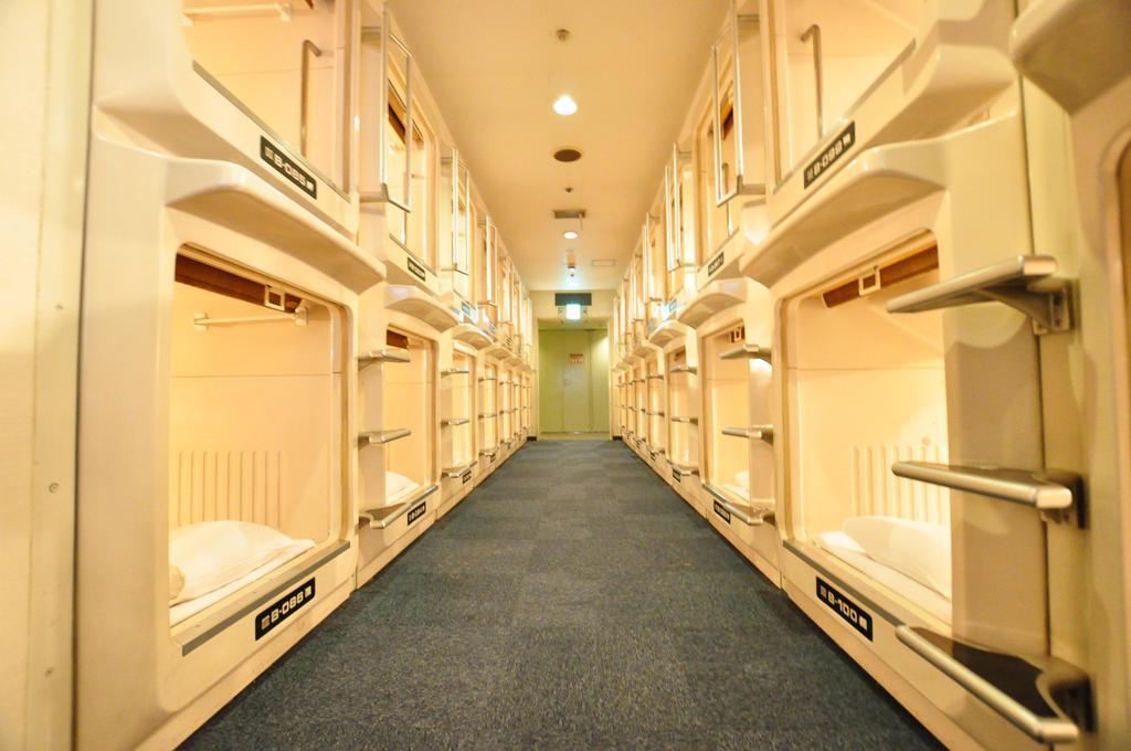 Capsule Hotel Asahi Plaza Shinsaibashi Osaka Zewnętrze zdjęcie