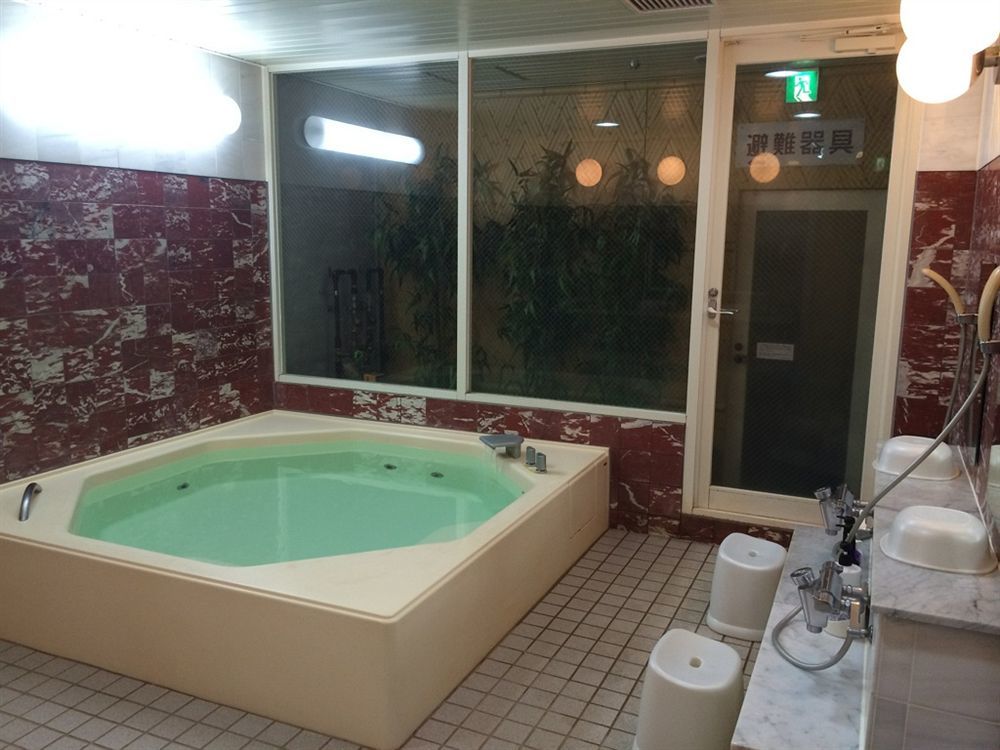 Capsule Hotel Asahi Plaza Shinsaibashi Osaka Zewnętrze zdjęcie
