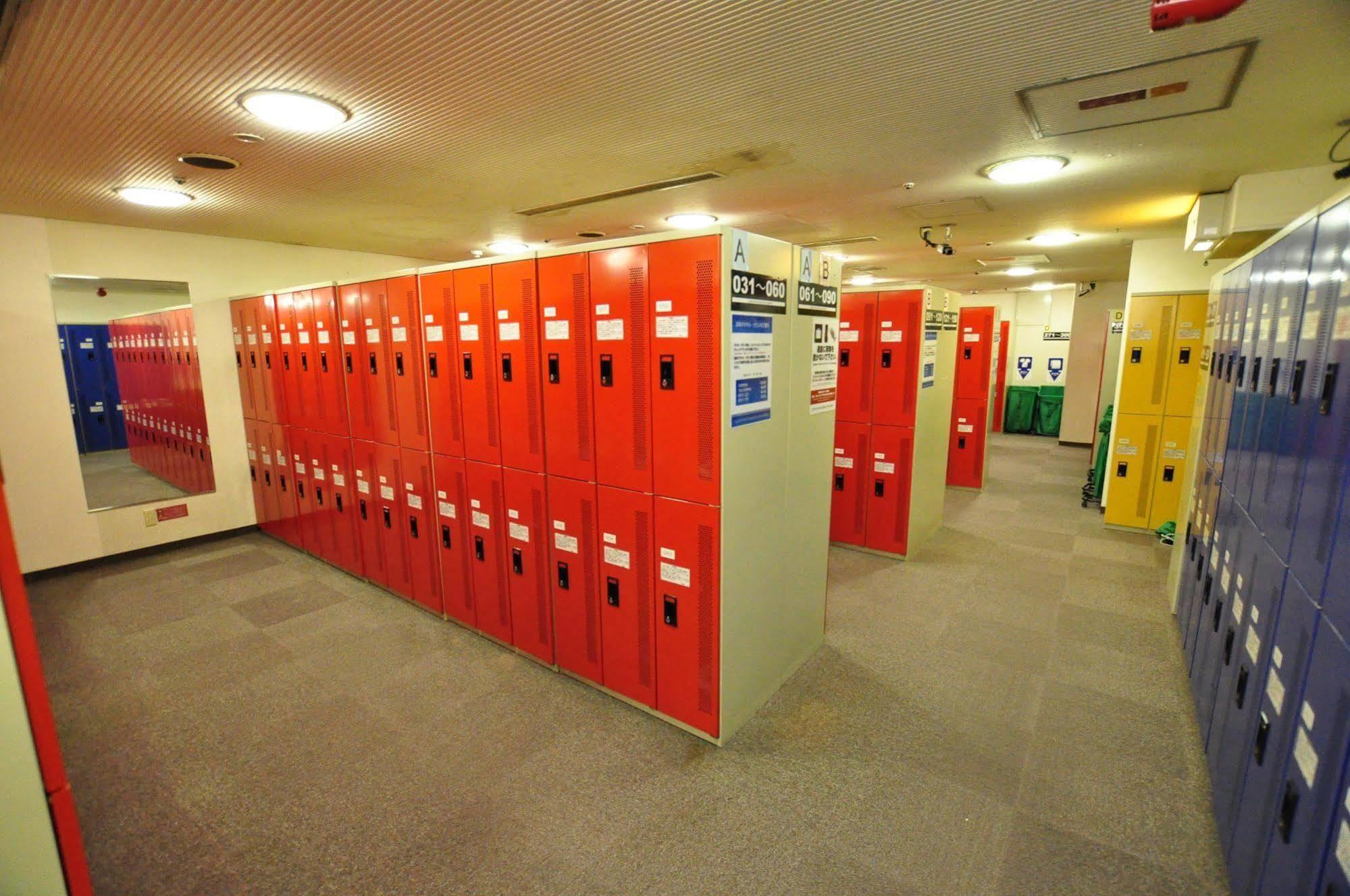 Capsule Hotel Asahi Plaza Shinsaibashi Osaka Zewnętrze zdjęcie