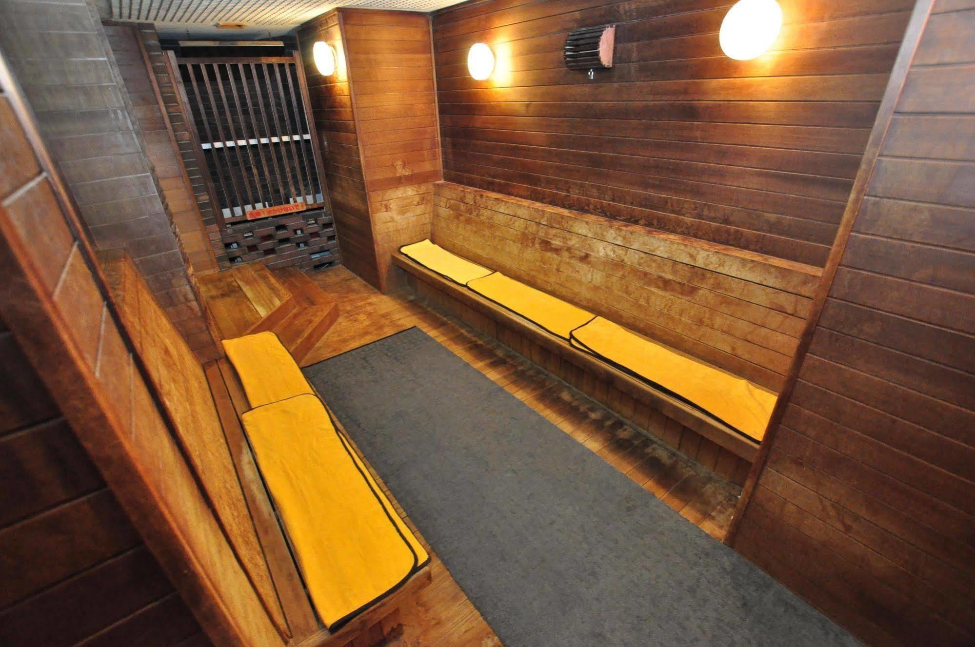 Capsule Hotel Asahi Plaza Shinsaibashi Osaka Zewnętrze zdjęcie